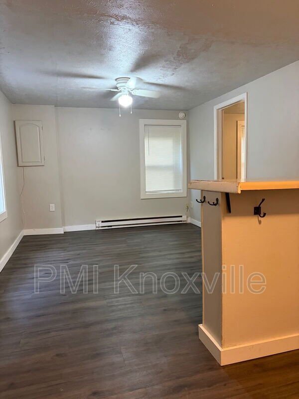 Photo - 417 Landau Dr