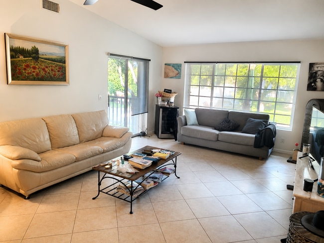 Photo - 13851 Oneida Dr Unit D2