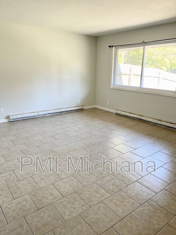 Photo - 2014 Lathrop St