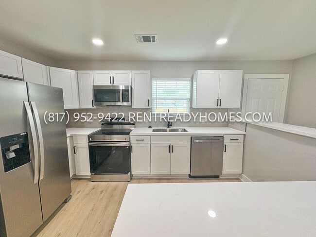 Photo - 607 Lake View Dr