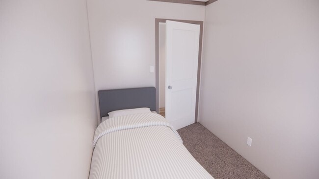 Photo - 23424 Winifred Ave