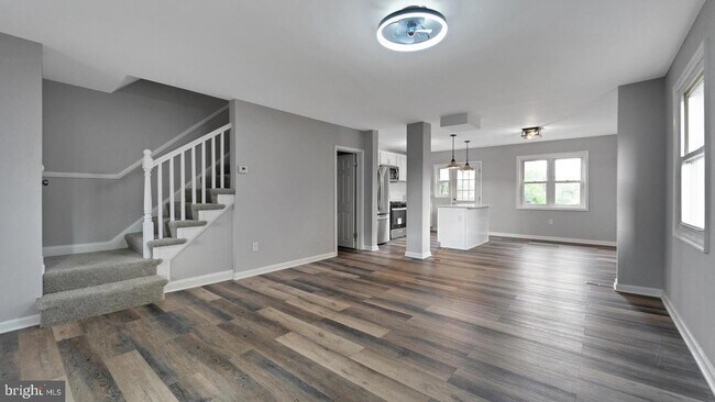 Photo - 4011 Mortimer Ave