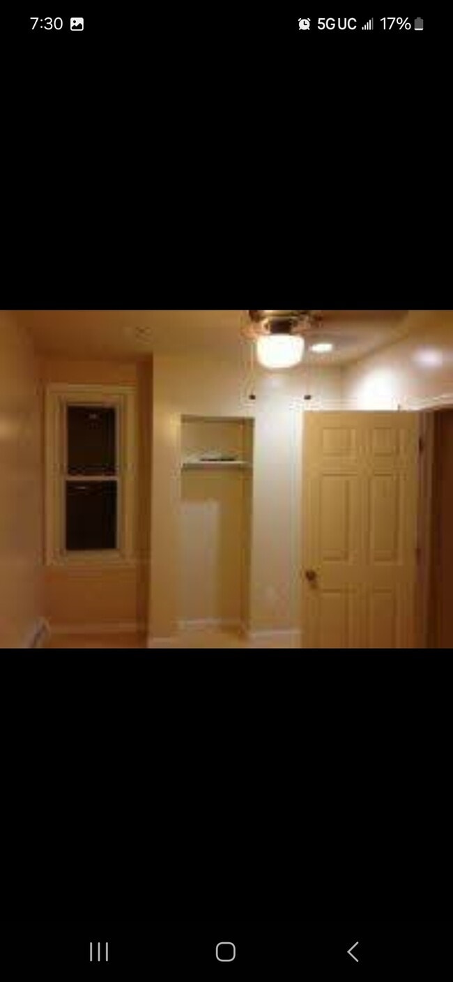 Middle Bedroom
