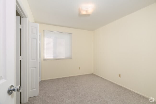 1BR, 1BA