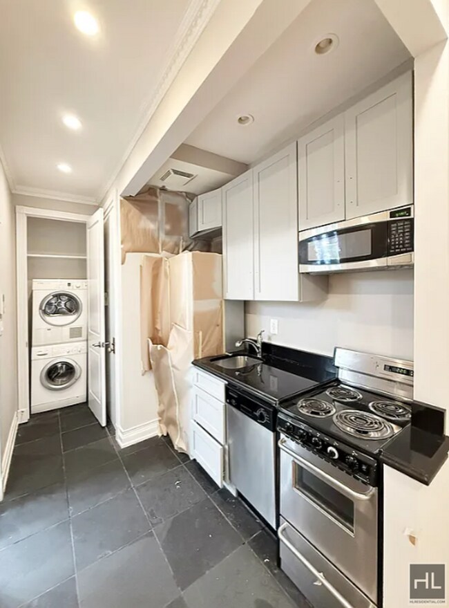 Photo - E 5TH ST. Unit 4D