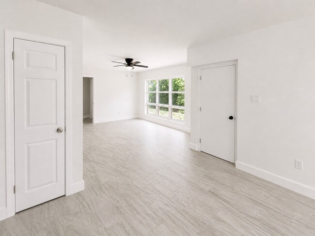 Building Photo - 1400 Audubon Rd