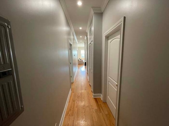 Photo - 4829 S Justine St Unit 1