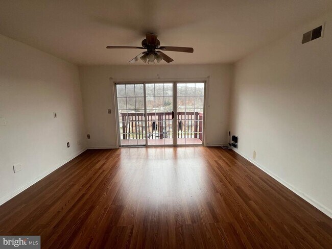 Photo - 27 Victory Ct