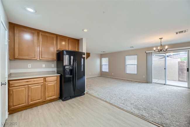 Photo - 535 Primrose Hill Ave