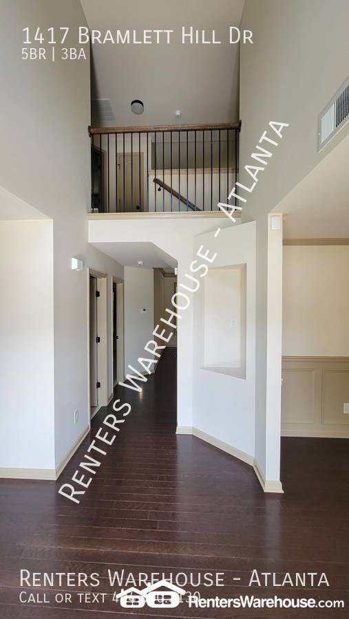 Spacious 5 Bedroom home in Lawrenceville