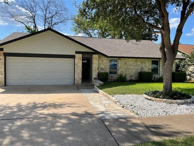 Building Photo - 2113 Elysian Fields
