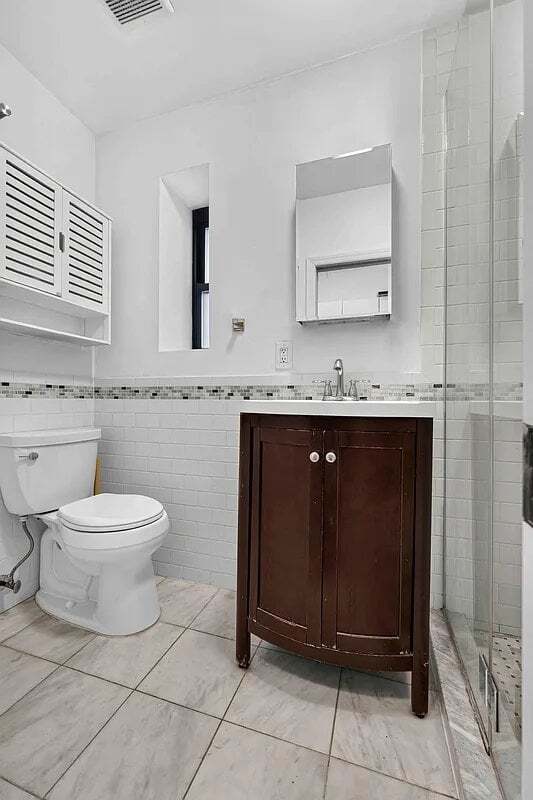 250 Broome St Unit 15