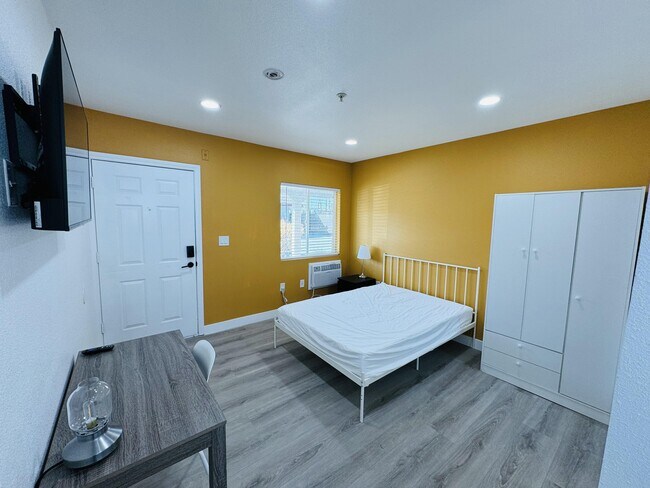 Photo - 1418 S 3rd St