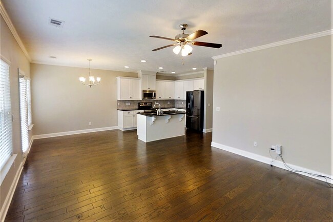 Photo - 407 Brantley Cove Cir