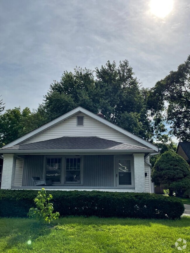 Building Photo - Broad Ripple - 2 BR bungalow Rental