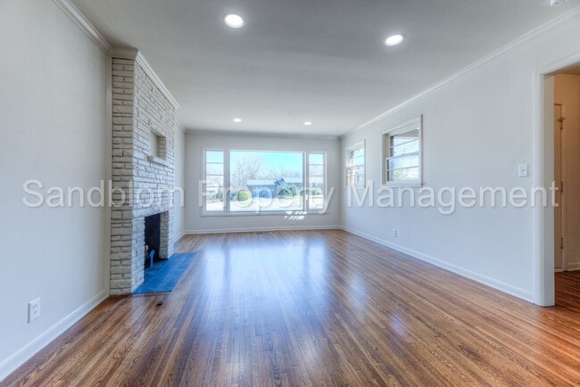 Photo - For Lease | Midtown Tulsa | Available Now!