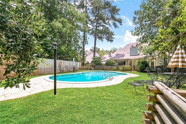 Photo - 16 Jacqueline Ct Unit 16