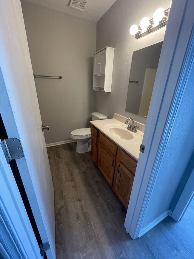 Photo - 655-657-657 Country Squire Ct Unit 655