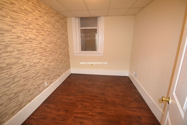 Photo - 1042 Marshall Ave Unidad 1042 Marshall Avenue 1st Floor