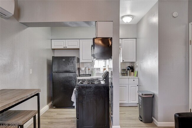 4619 Garden Pl Unidad Casita