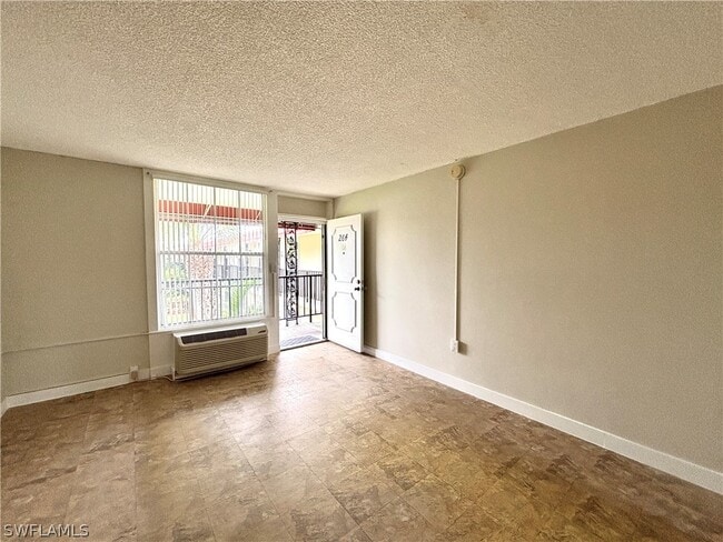 Photo - 2555 9th St N Unit 264