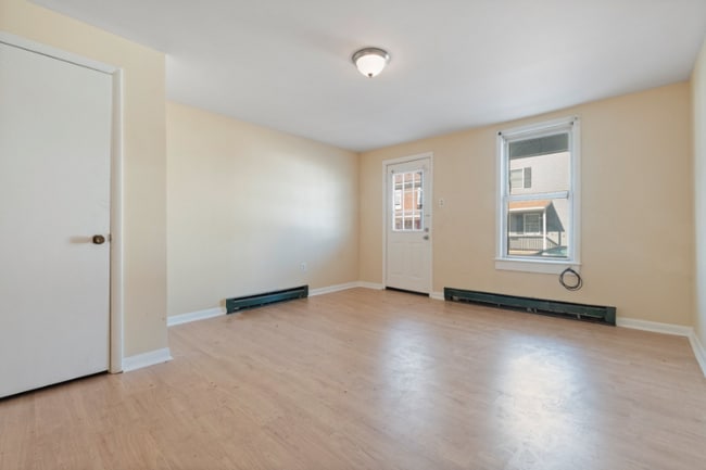 Photo - 426 Jonathan St Unit 1