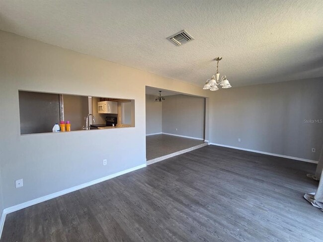 Photo - 475 Caribbean Dr