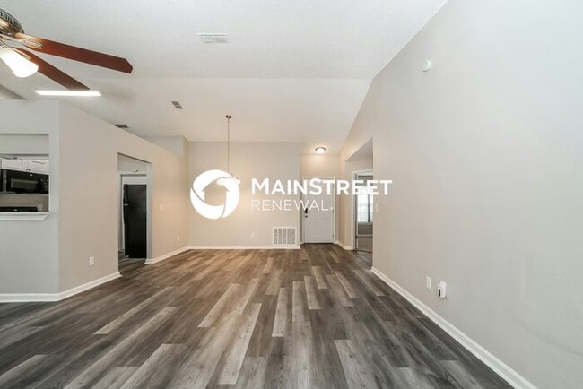 4 Bedroom Pet-Friendly Home in JACKSONVILLE, FL with Main Street Renewal