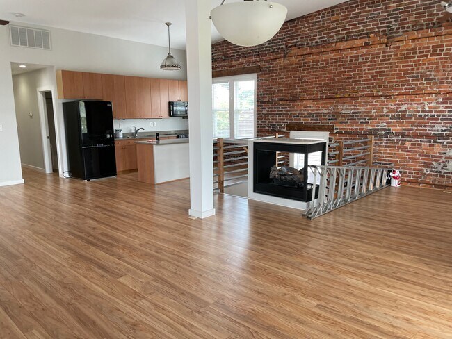 Photo - 1025 Redgate Ave Unit 3