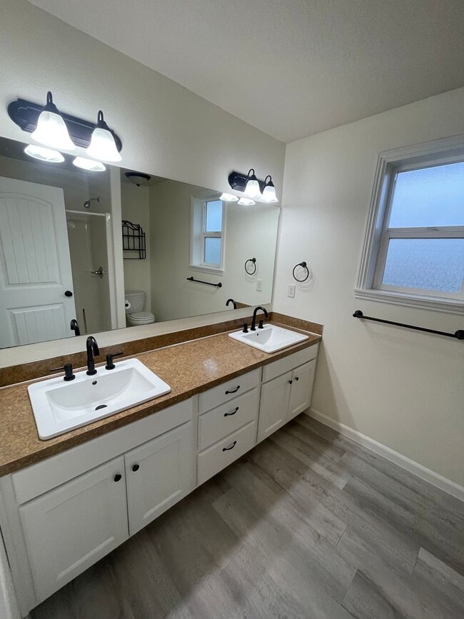 Photo - 4 Bedroom House in Jefferson!