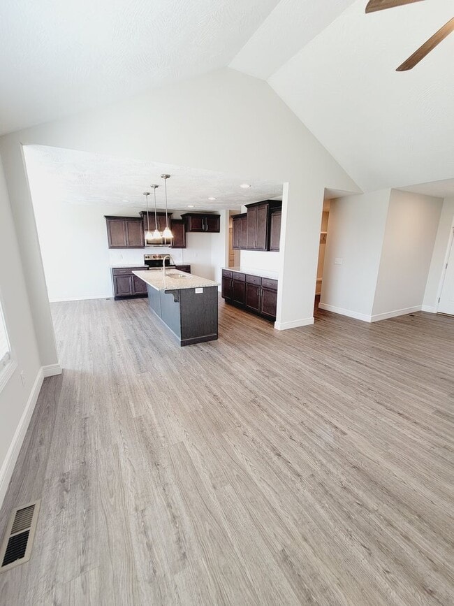 Photo - Pre-Leasing for May - Wild Horse Luxury,  Newer,  4 Bed Room, 3 Car Garage