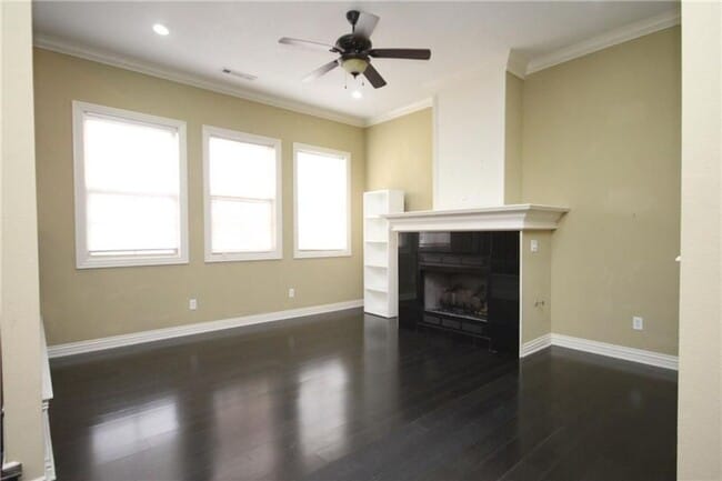 Photo - Available June 1st! 3-Bedroom, 2.5-Bathroom Home in Rupple Row