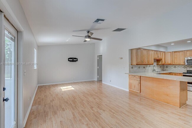 Photo - 15216 85th Ave N