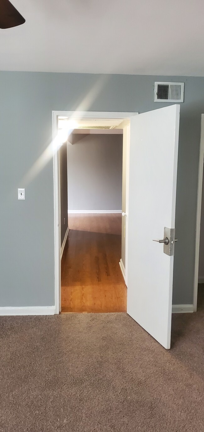 Photo - 1727 28th St SE Unit 202