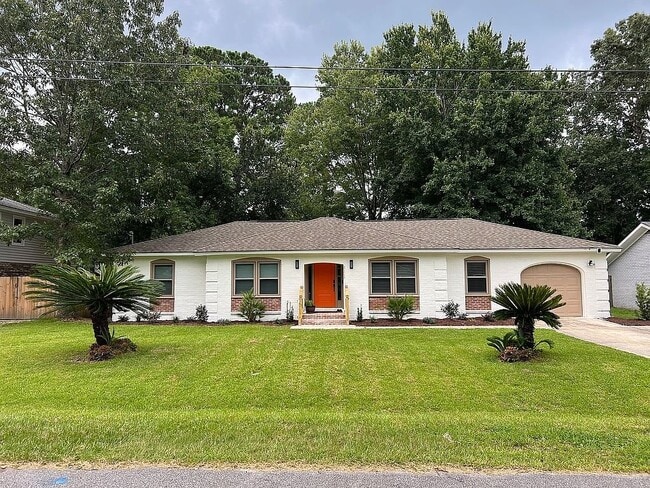 Building Photo - 2117 Chancellory Ln