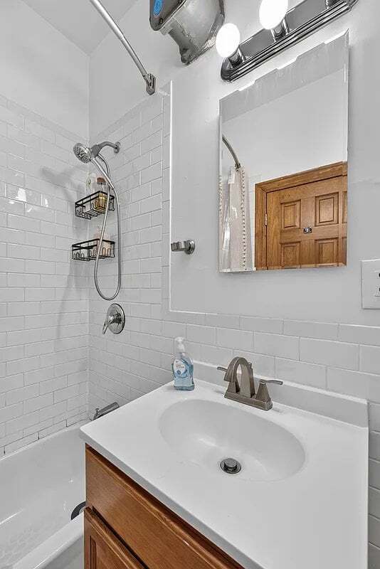 Photo - 248 Broome St Unit 4