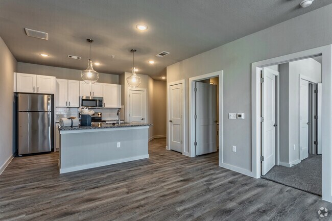 2BR, 2BR - 1047 SF B1A - Bedroom