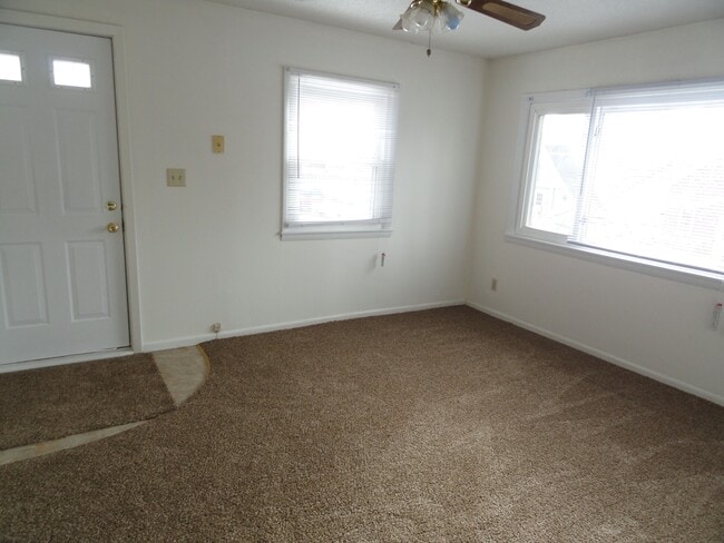 Photo - 239 Harriman Ave S Unit 239