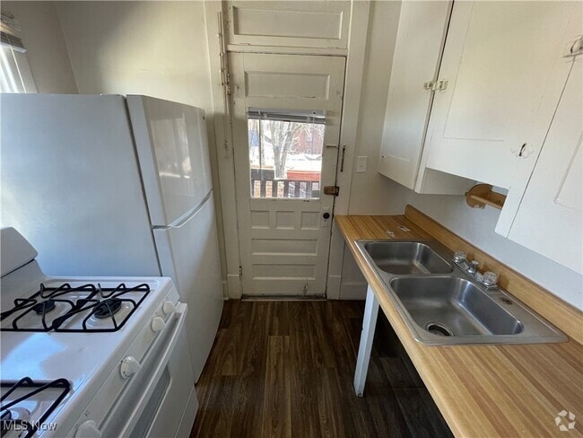 Building Photo - 512 Shorb Ave NW Unit 2 Rental