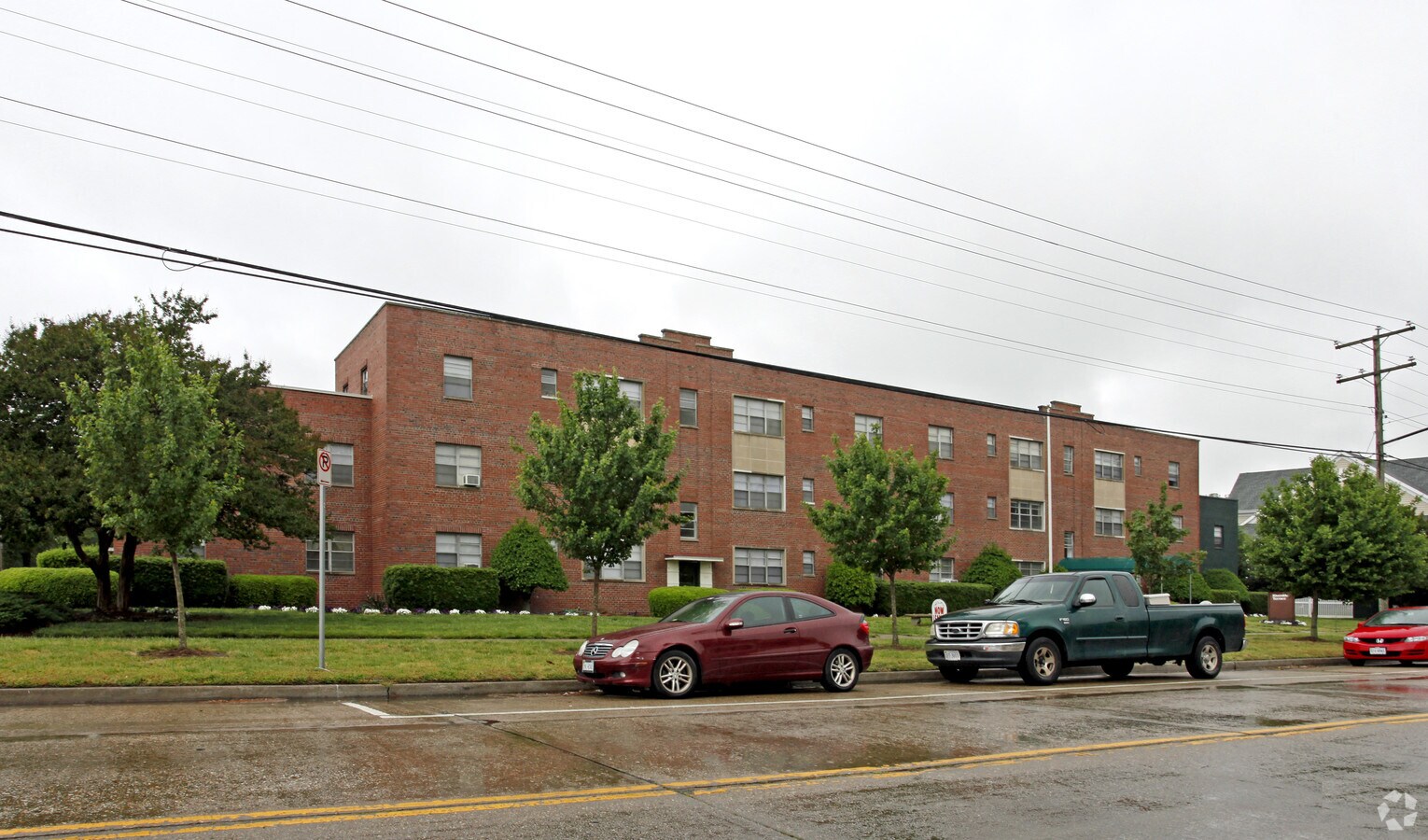 Photo - Riverside Terrace Apartments
