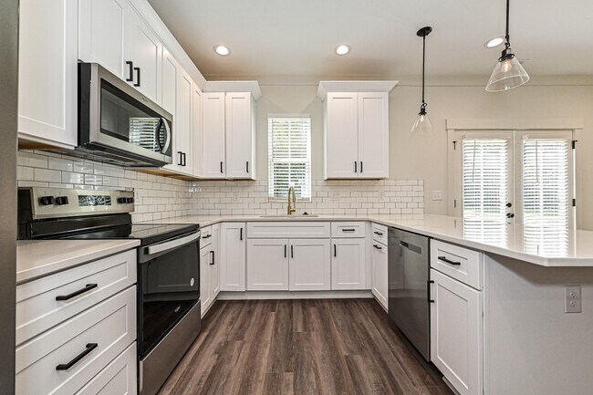 Photo - 729 Wabash Ave