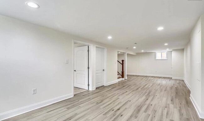 Building Photo - 12728 Gould Rd Unit Lower Level