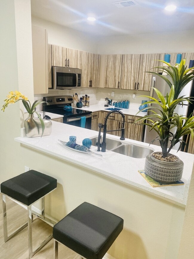 4001 Midtown OffCampus Housing, Houston, TX ForRentUniversity