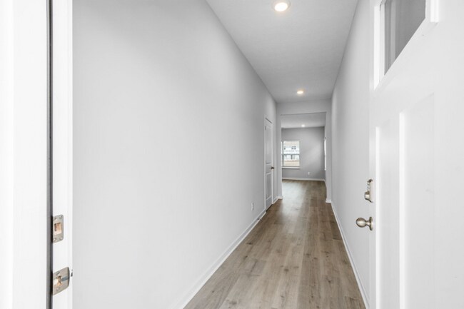 Photo - 6333 Marinelli Dr N