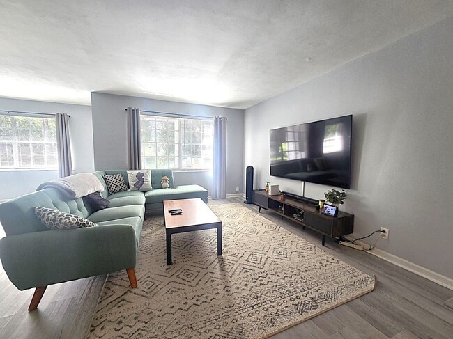 Photo - 3437 Lenczyk Dr W