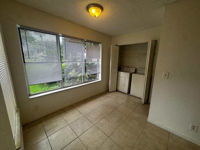 Photo - 3370 Pinewalk Dr N