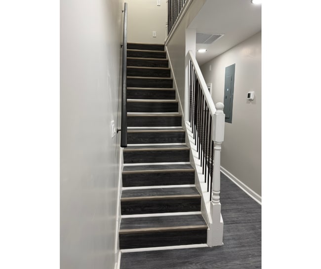 Photo - 4147 Doris Ave Unit 2C AVAILABLE $600 2C