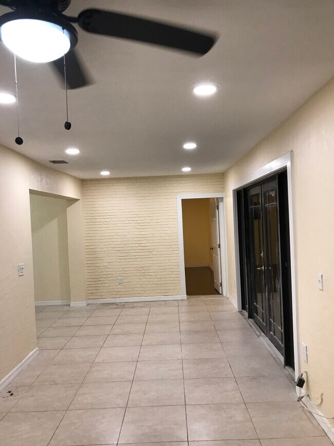 Photo - 3901 NW 115th Ter