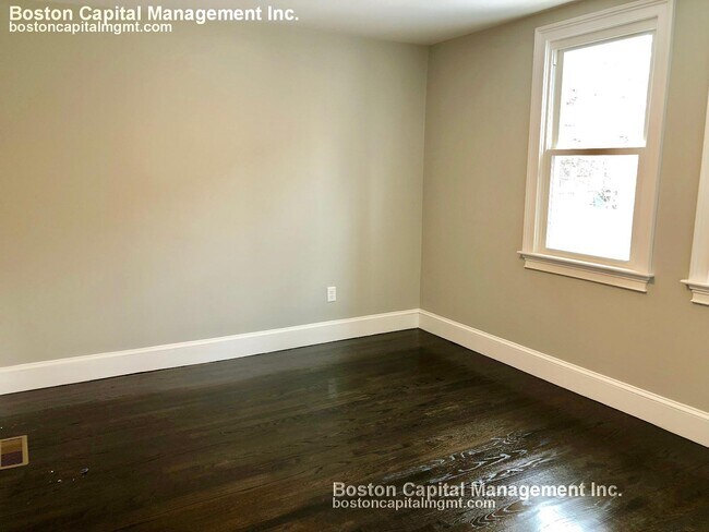 Photo - 93 Grant St Unit 1