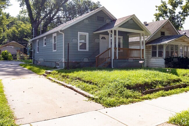 Building Photo - 407 Lawndale Ave Rental